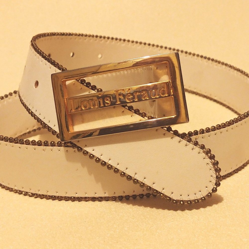 Vintage Louis Feraud Belt fits waist 24-30"